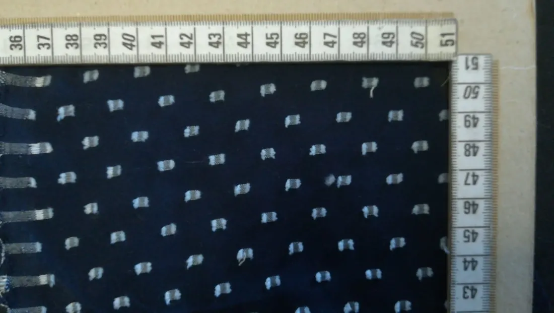 Lacivert Zemin Beyaz Puantiyeli Viskon Polyester Kumaş, 150 cm