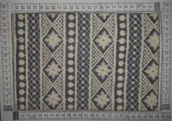 Siyah Mat Polyester Tül Üzeri Brode Kumaş