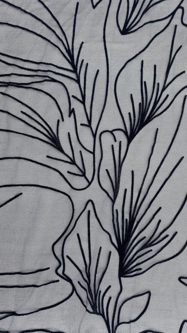 13808 Tül Üzeri · Yerli · Lez · Polyester · Siyah Zemin · Siyah Flok Baskı · 160 Cm