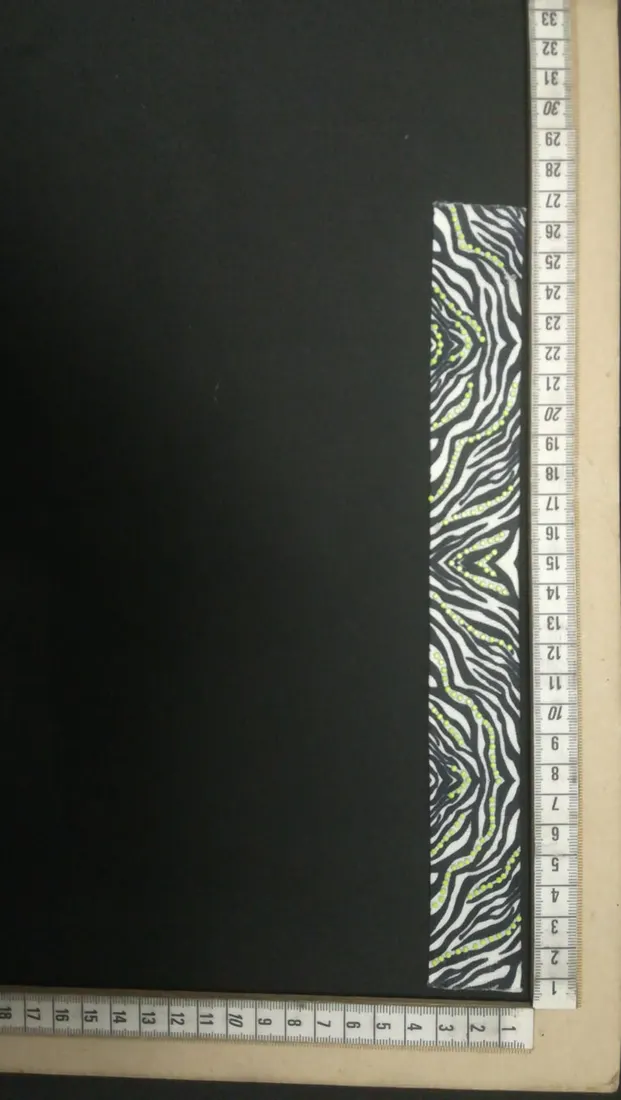 Neon Yeşil Zebra Desenli Taşlı Raşel Bant, 3 cm