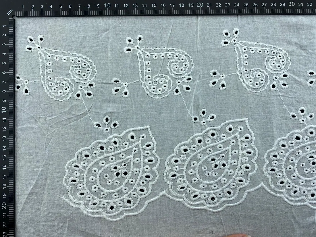 Kasar İşlemeli Mat Polyester Brode