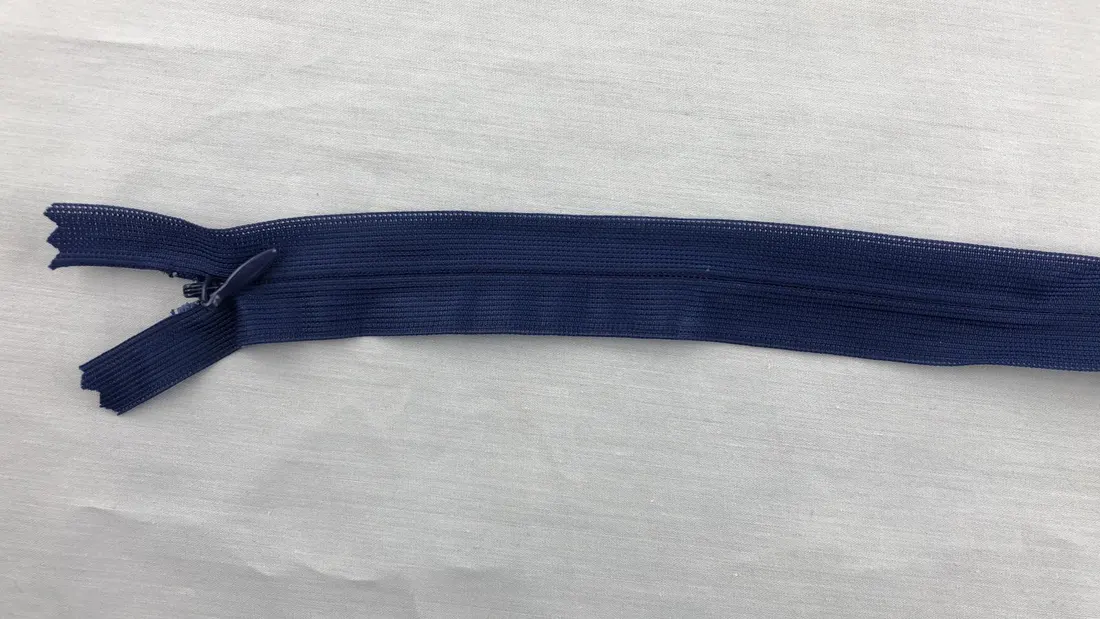 Saks Mavisi Gizli Fermuar, 48,5 cm