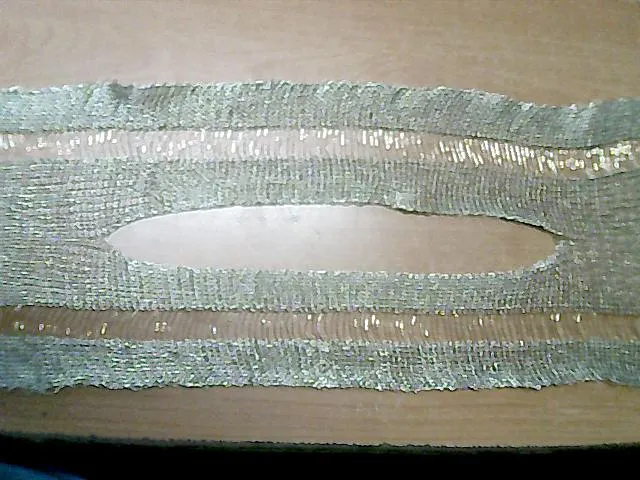 Yaka · İthal · Polyester · Simli · Gold