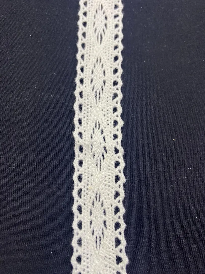Krem Kopanakı Dantel Bant, 2 cm