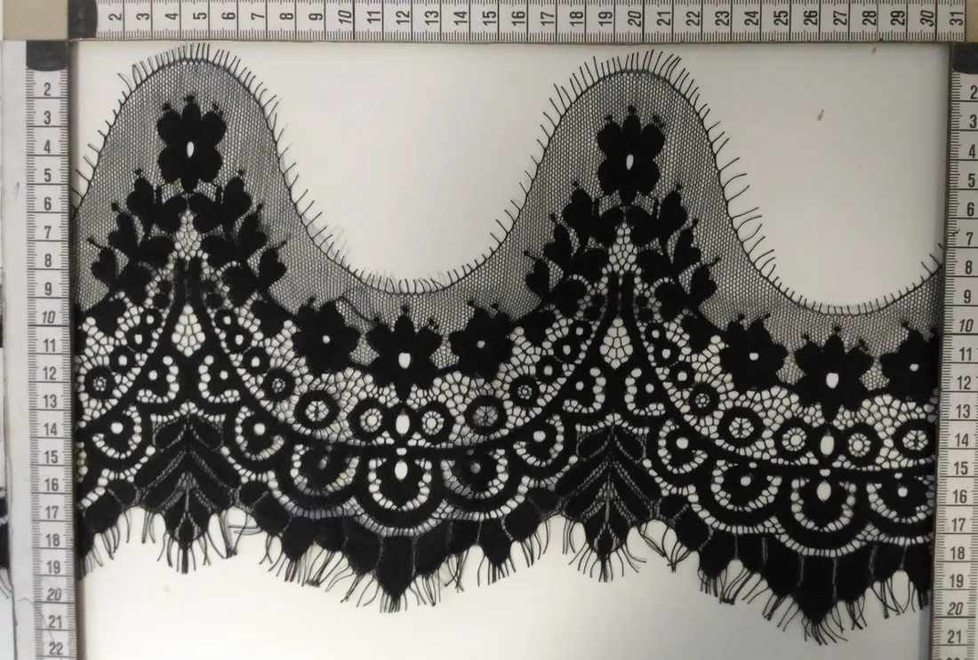 Siyah Boncuklu Yaka Aksesuar (20 cm) | Şık ve Zarif