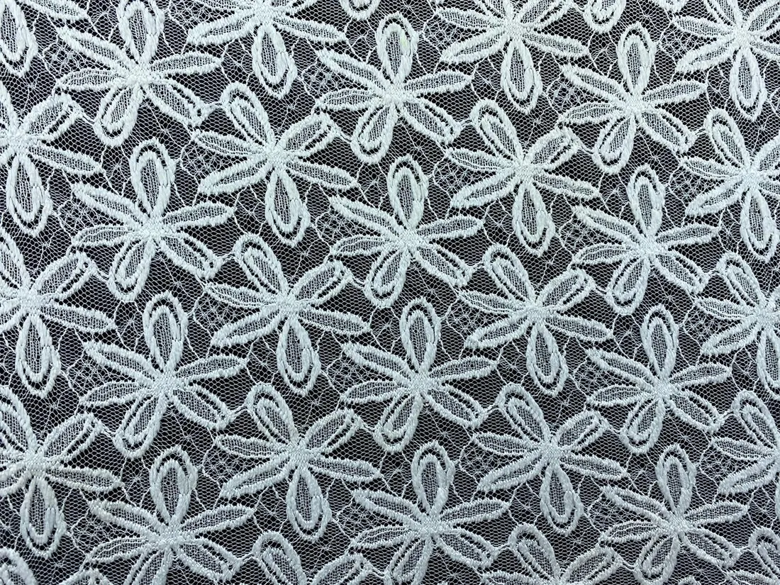 Kabartmalı Fikseli Polyester Dantel Kumaş, 150 cm